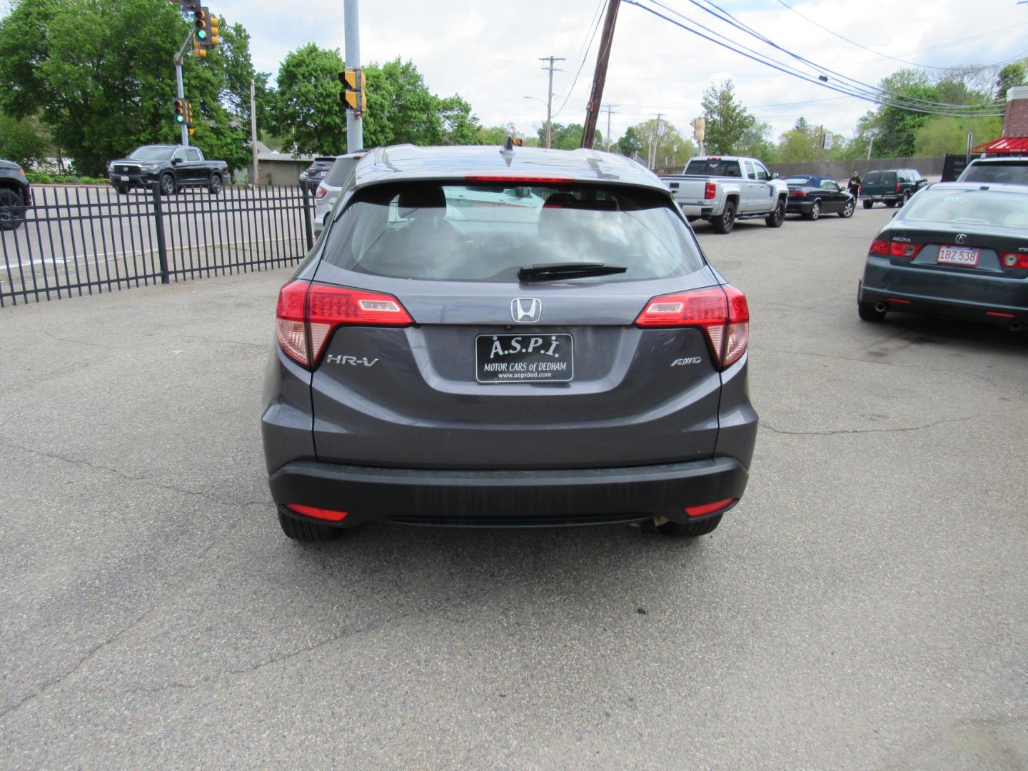 2017 Gray /Black Honda HR-V (3CZRU6H30HG) , Automatic transmission, located at 215 Milton St, Dedham, MA, 02026, (781) 329-5144, 42.241905, -71.157295 - This nice compact SUV is in excellent condition.. Runs like new. All ASPI Motor Cars vehicles are fully serviced before they are delivered to assure the highest quality used vehicles. Comes with a 3/3 warranty included in the price. Call for details. Prices on all vehicles do not include $299.9 - Photo#5